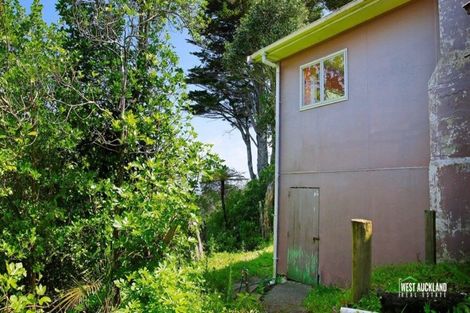 Photo of property in 65 Tane Road, Laingholm, Auckland, 0604