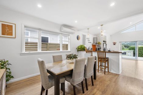 Photo of property in 202 Coutts Street, Rongotai, Wellington, 6022