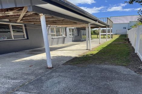 Photo of property in 3 Marama Place, One Tree Point, 0118