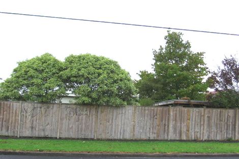Photo of property in 18 Woodglen Road, Glen Eden, Auckland, 0602