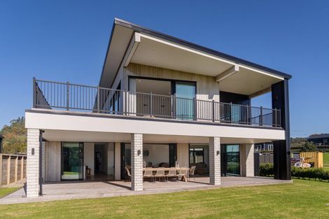 Photo of property in 17 Fred Harsant Drive, Cooks Beach, 3591