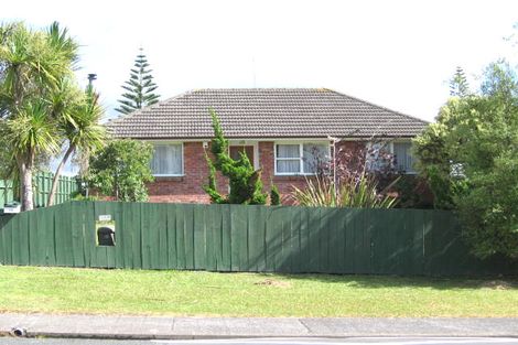 Photo of property in 10 Glendene Avenue, Glendene, Auckland, 0602