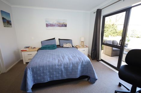 Photo of property in 11 Ballintoy Park Drive, Welcome Bay, Tauranga, 3175