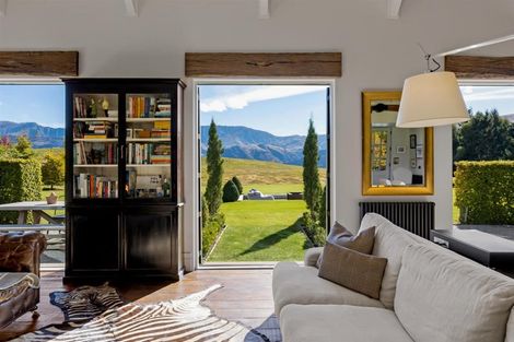 Photo of property in 10 Baird Lane, Lake Hayes, Queenstown, 9371