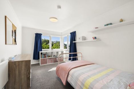 Photo of property in 27 Tai Paku Paku Road, Karaka Bays, Wellington, 6022