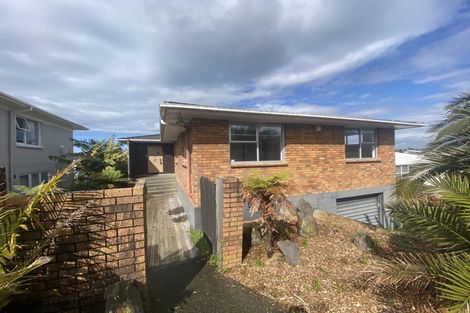 Photo of property in 18 Fairway Avenue, Red Beach, 0932