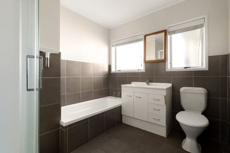 Photo of property in 31 Prangley Avenue, Mangere, Auckland, 2022