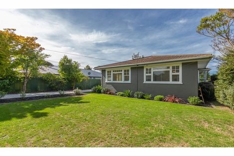 Photo of property in 7 Clouston Street, Saint Martins, Christchurch, 8022