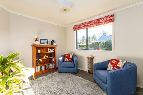 Photo of property in 240 Talbot Street, Geraldine, 7930