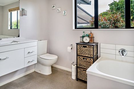 Photo of property in 26 Herewini Street, Titahi Bay, Porirua, 5022