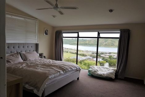 Photo of property in 10 Kiriwai Road, Paremata, Porirua, 5024