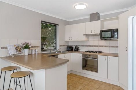 Photo of property in 4b Voyager Drive, Gulf Harbour, Whangaparaoa, 0930