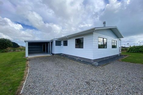 Photo of property in 627 South Road, Omata, New Plymouth, 4374