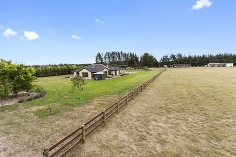 Photo of property in 53 Swamp Road, Loburn, Rangiora, 7472