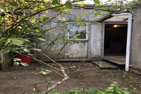 Photo of property in 94 Tannadyce Street, Strathmore Park, Wellington, 6022