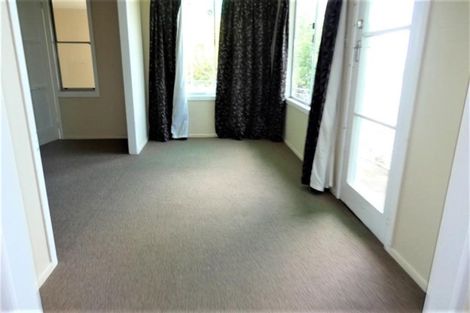 Photo of property in 59 Pah Road, Cockle Bay, Auckland, 2014