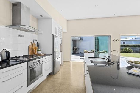 Photo of property in 47 Taumata Road, Omaha, 0986