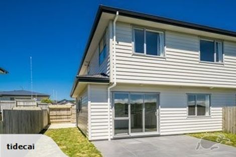 Photo of property in 223 Mark Avenue, Grenada Village, Wellington, 6037