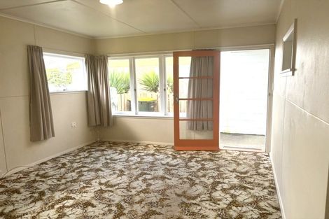 Photo of property in 77 Bartholomew Road, Levin, 5510