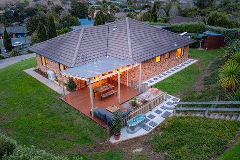 Photo of property in 5 Gavinike Place, Waimauku, 0812