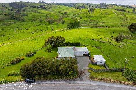 Photo of property in 69 Marohemo Road, Maungaturoto, 0583