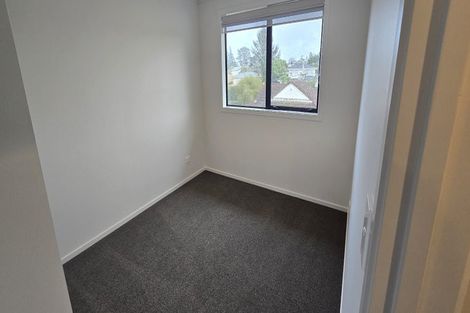 Photo of property in 30c Russell Road, Manurewa, Auckland, 2102