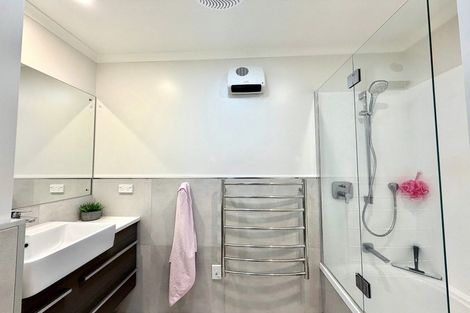 Photo of property in 37 Pencaitland Drive, Flat Bush, Auckland, 2019