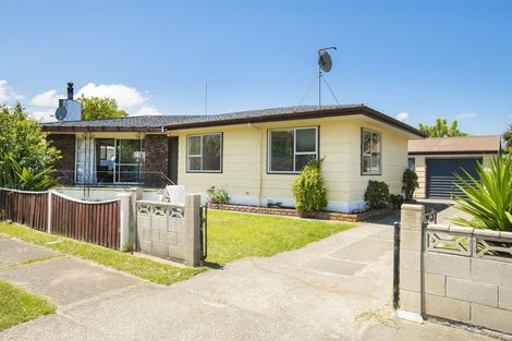 Photo of property in 4 Anita Grove, Riverdale, Gisborne, 4010