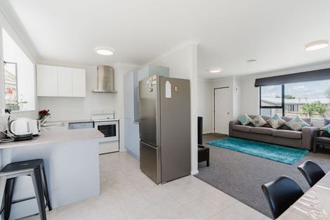 Photo of property in 3a Lloyd Drive, Nawton, Hamilton, 3200