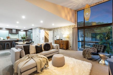 Photo of property in 37 Navigation Drive, Whitby, Porirua, 5024