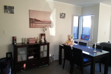 Photo of property in 26 Blueridge Close, Sunnyvale, Auckland, 0612