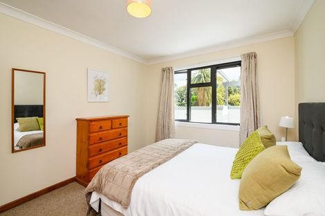 Photo of property in 16 Freyberg Street, Roslyn, Palmerston North, 4414