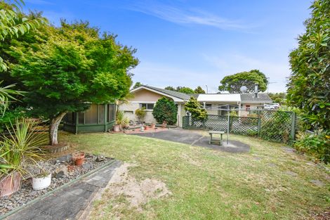 Photo of property in 20 Sunnypark Avenue, Rosehill, Papakura, 2113