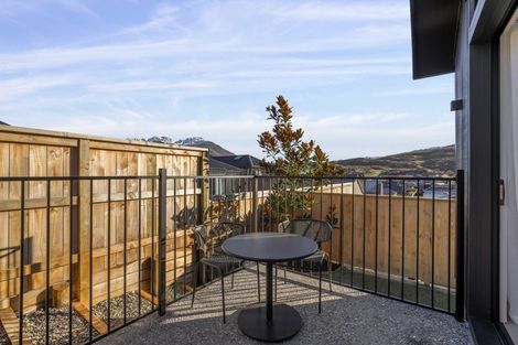 Photo of property in 47 Shepherd Road, Jacks Point, Queenstown, 9371