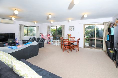 Photo of property in 3 Purcell Place, Melville, Hamilton, 3206