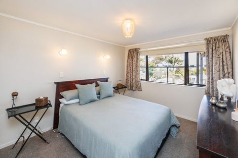 Photo of property in 8 Roore Street, Foxton Beach, Foxton, 4815