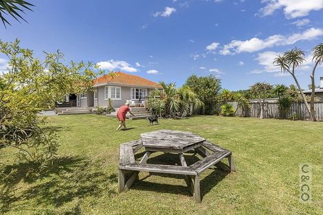 Photo of property in 41 Riverhead Road, Kumeu, 0810