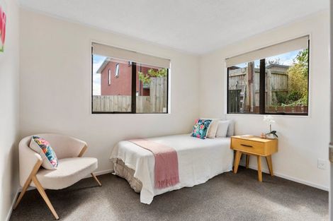 Photo of property in 2/12 Opal Avenue, Pakuranga, Auckland, 2010