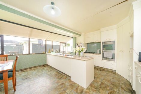 Photo of property in 29 Herbert Avenue, Cloverlea, Palmerston North, 4412