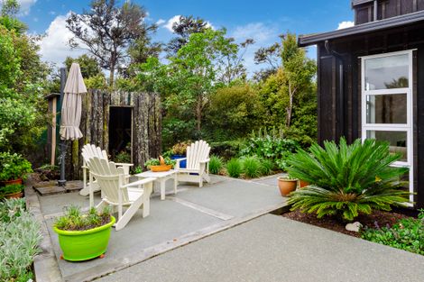 Photo of property in 14 Creek Street, Sandspit, Warkworth, 0982