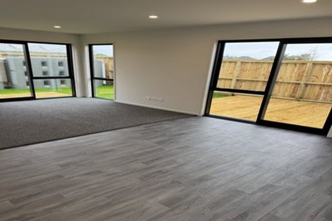 Photo of property in 393 Devonport Road, Tauranga South, Tauranga, 3112