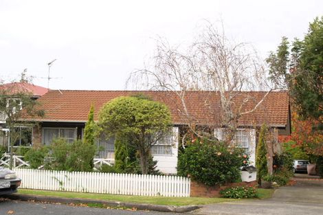 Photo of property in 27a Sale Street, Cockle Bay, Auckland, 2014