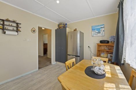 Photo of property in 11 Cole Street, Naenae, Lower Hutt, 5011