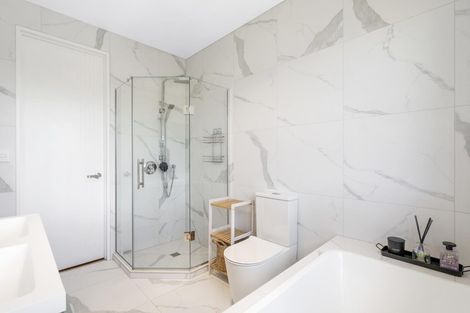 Photo of property in 105 Matua Road, Huapai, Kumeu, 0810