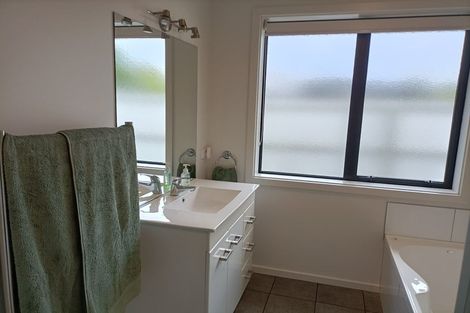 Photo of property in 16 Johnstone Street, Tinwald, Ashburton, 7700