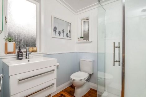 Photo of property in 2/221 Onewa Road, Birkenhead, Auckland, 0626