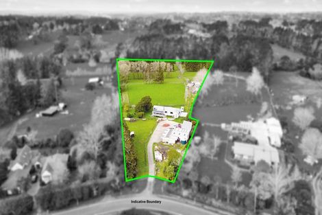 Photo of property in 182 Boord Crescent, Kumeu, 0891