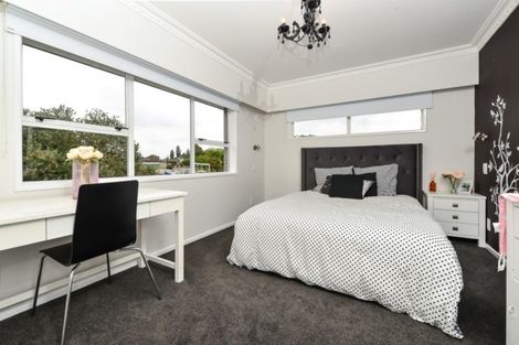 Photo of property in 35 Marnane Terrace, St Andrews, Hamilton, 3200