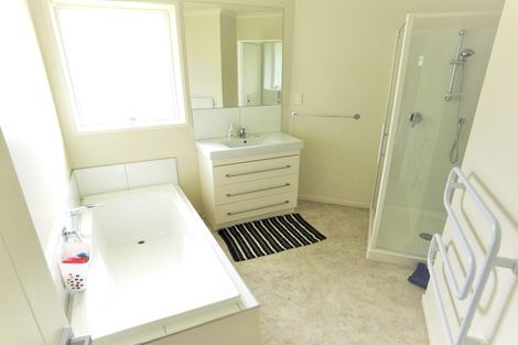 Photo of property in 15 Harold Place, Stoke, Nelson, 7011