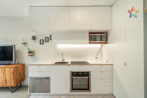 Photo of property in 15 Te Ara O Paetutu, Petone, Lower Hutt, 5012